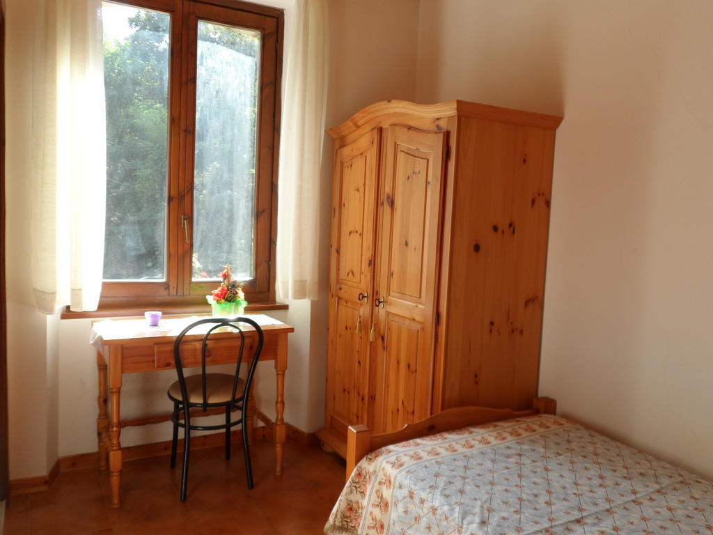 Mola Solis Hotel Civitella dʼAgliano Camera foto